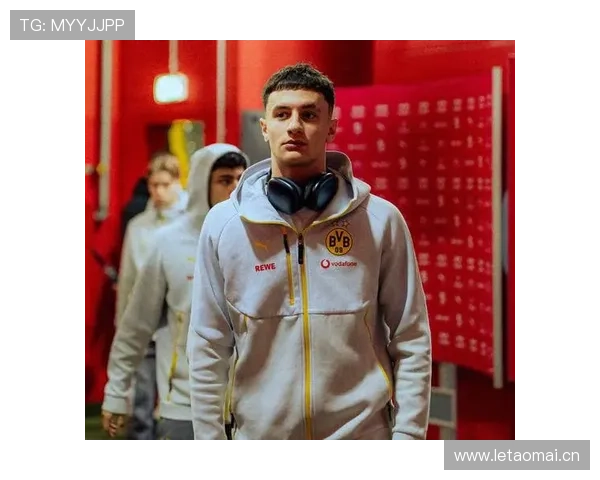 多特蒙德年轻阵容撑不住,近期崩盘问题显现对赛季稳定性面临考验 多特蒙德年轻阵容撑不住,近期崩盘问题显现对赛季稳定性面临考验